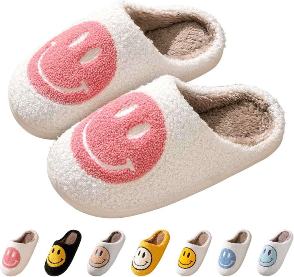 Bevaney Smile Face Slippers for Women, Soft Plush Smile Slippers Retro Preppy Slippers with Smile Face Happy Face Slippers Slip-on Cozy Indoor Outdoor Slippers